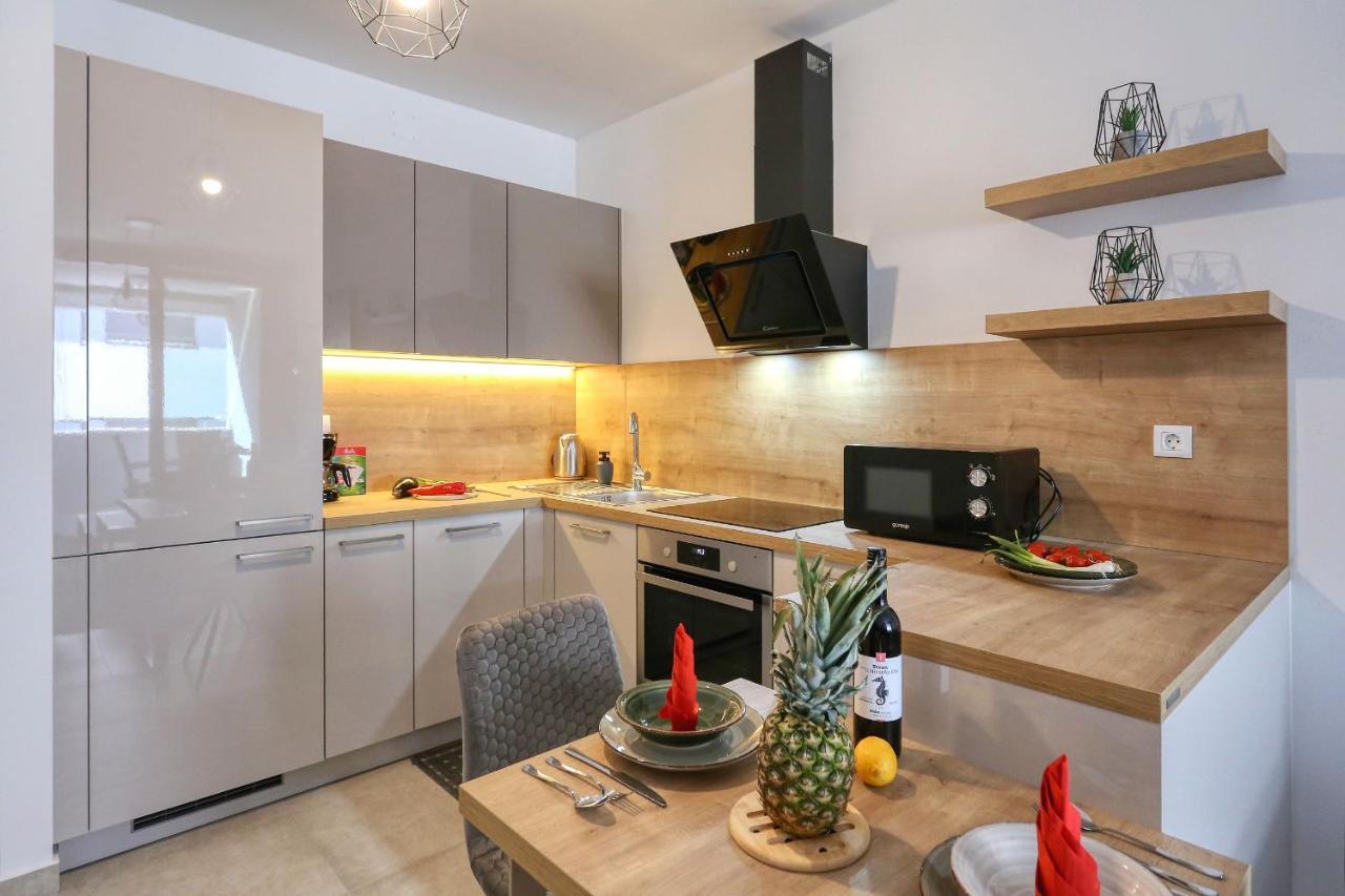 זאדאר Apartments Luna With Free Parking מראה חיצוני תמונה