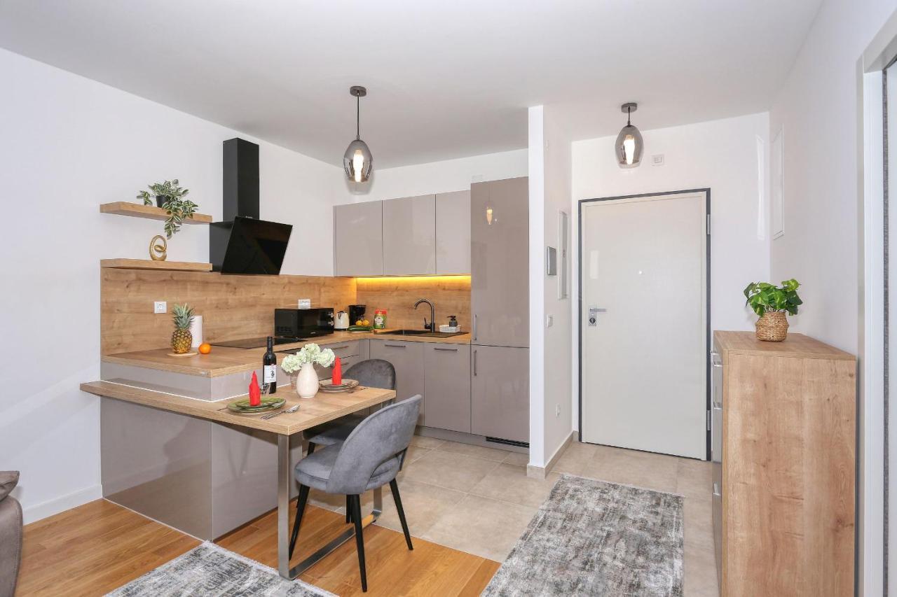 זאדאר Apartments Luna With Free Parking מראה חיצוני תמונה