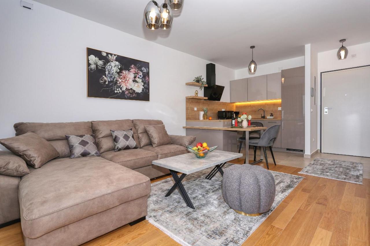 זאדאר Apartments Luna With Free Parking מראה חיצוני תמונה